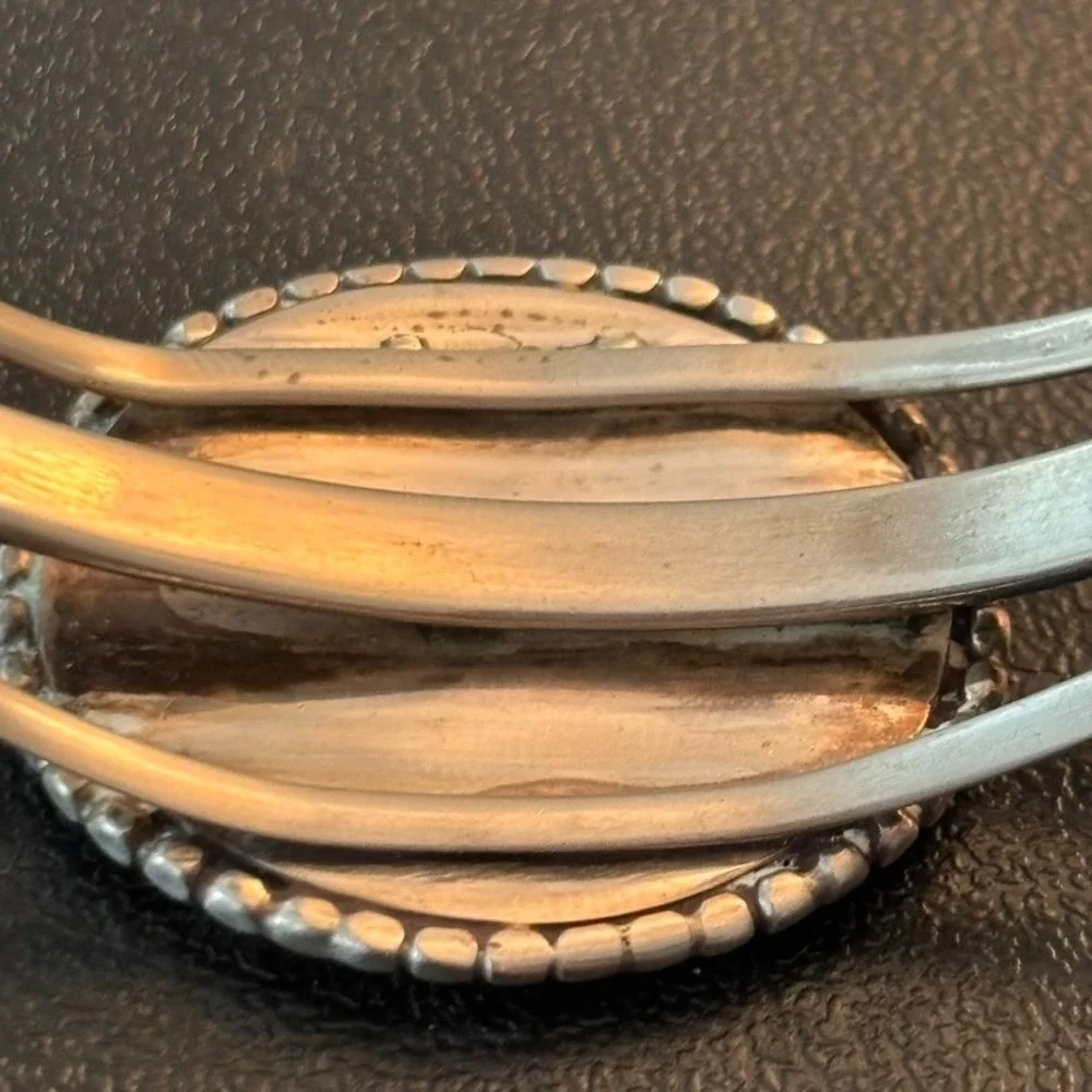 Vintage Scrimshaw Carved Floral Sterling Silver Cuff Bracelet size 6.75 Classic